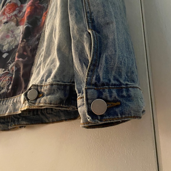 Profound Aesthetic - Still Life (Printed Floral Patch) Denim Jacket - Picture 9 of 12